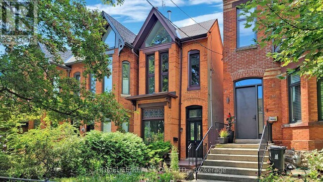 Photo du bâtiment - 312 Berkeley St