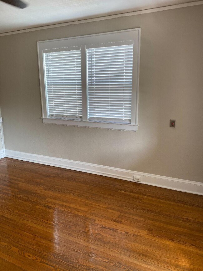 Foto del edificio - 2813 Oak St