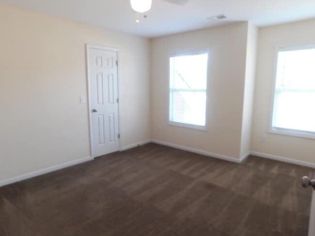 Building Photo - 70 Kelsney Ridge Dr