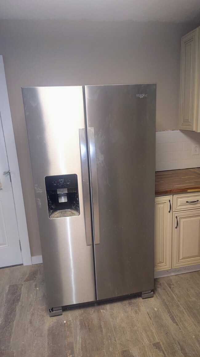 Electrodomésticos nuevos - 2626 Vucrest Ave