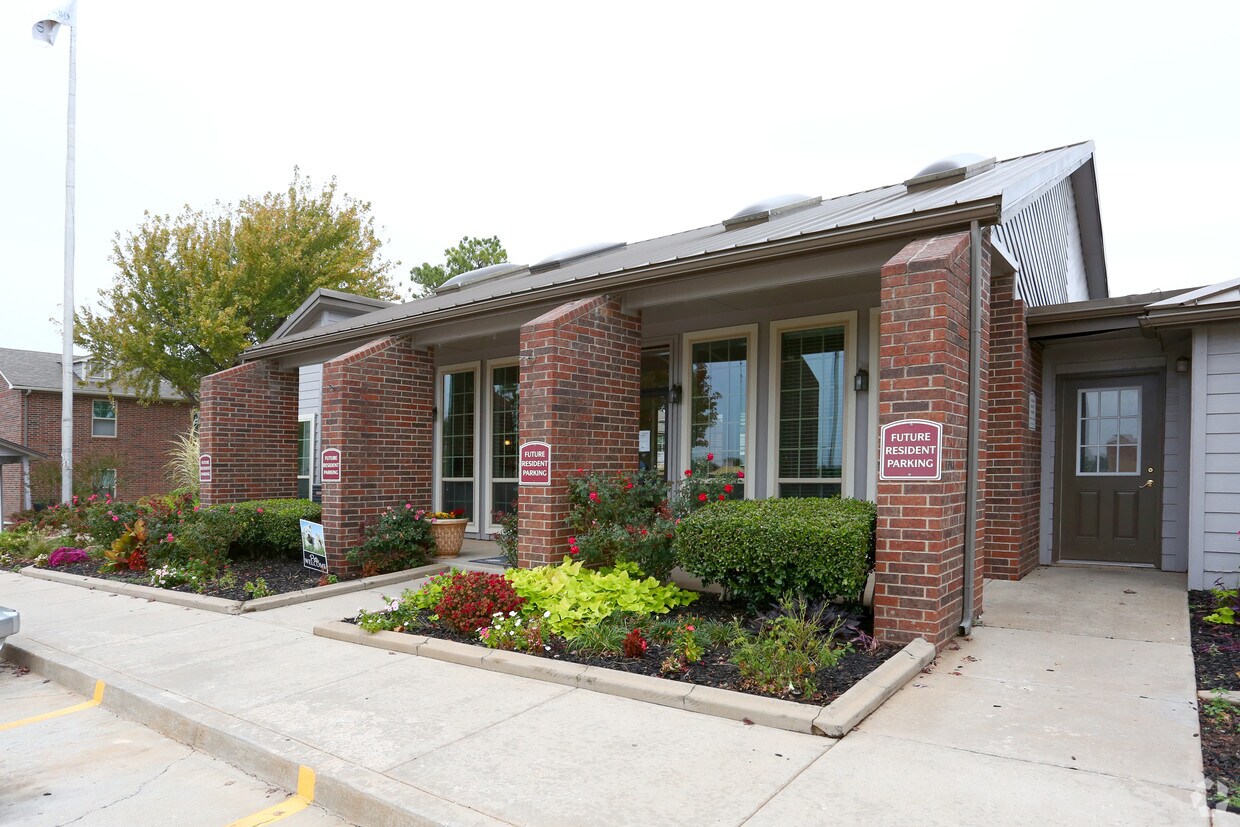 Country Creek Apartments Oklahoma City, OK