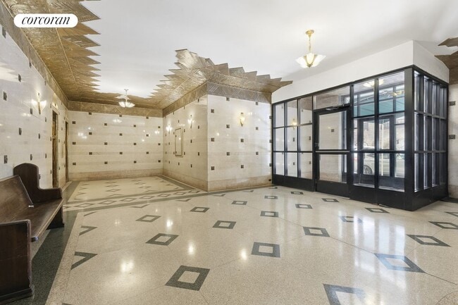 Building Photo - 141 E 3rd St