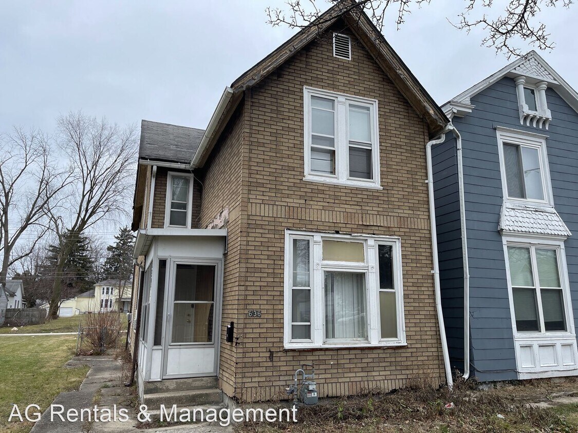 Foto principal - 3 br, 1 bath House - 636 W Creighton Ave