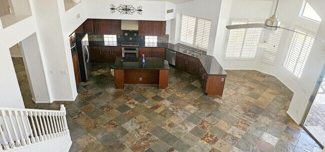 Foto del edificio - 9720 E Davenport Dr