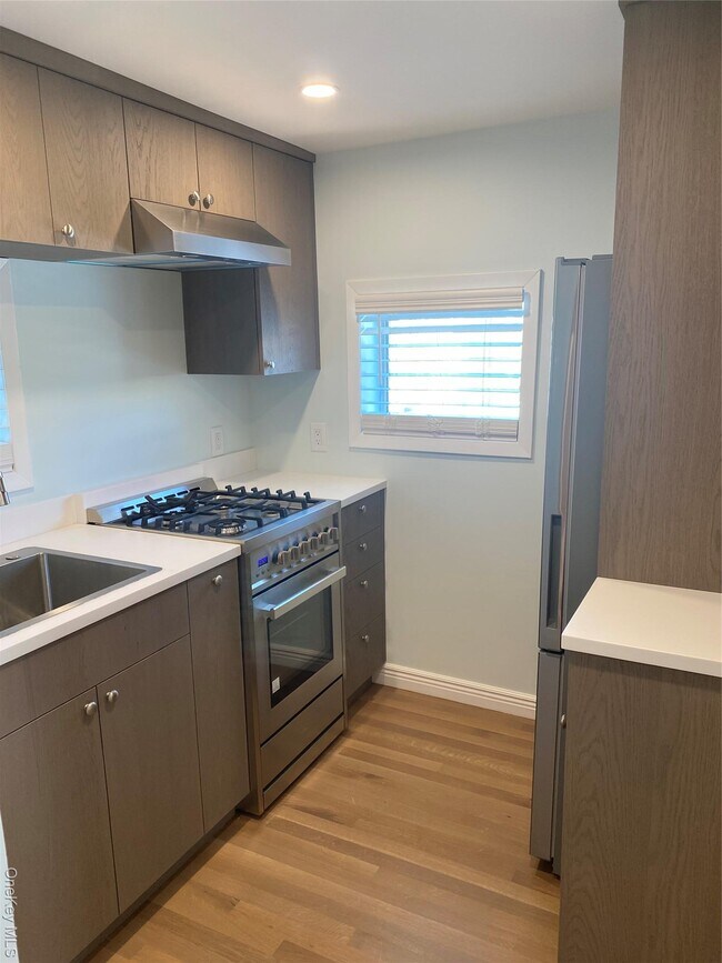 Foto del edificio - 75 W Washington Ave