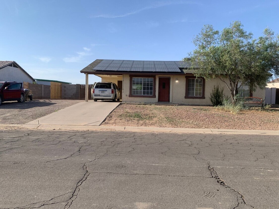Primary Photo - Charming 3BR 2BA House in Arizona City