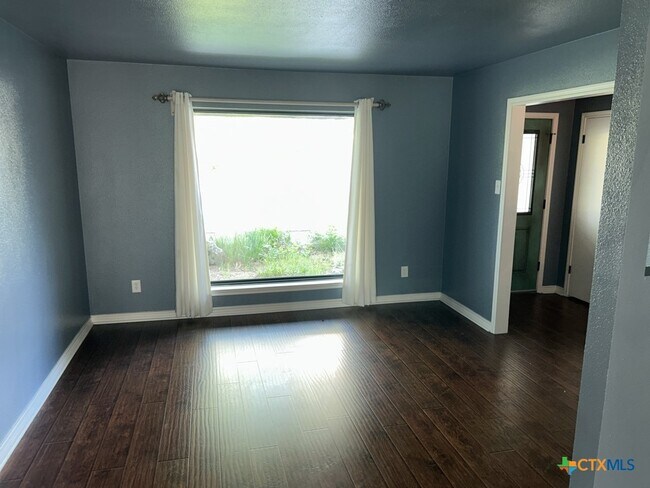Foto del edificio - 2807 Brinegar Rd