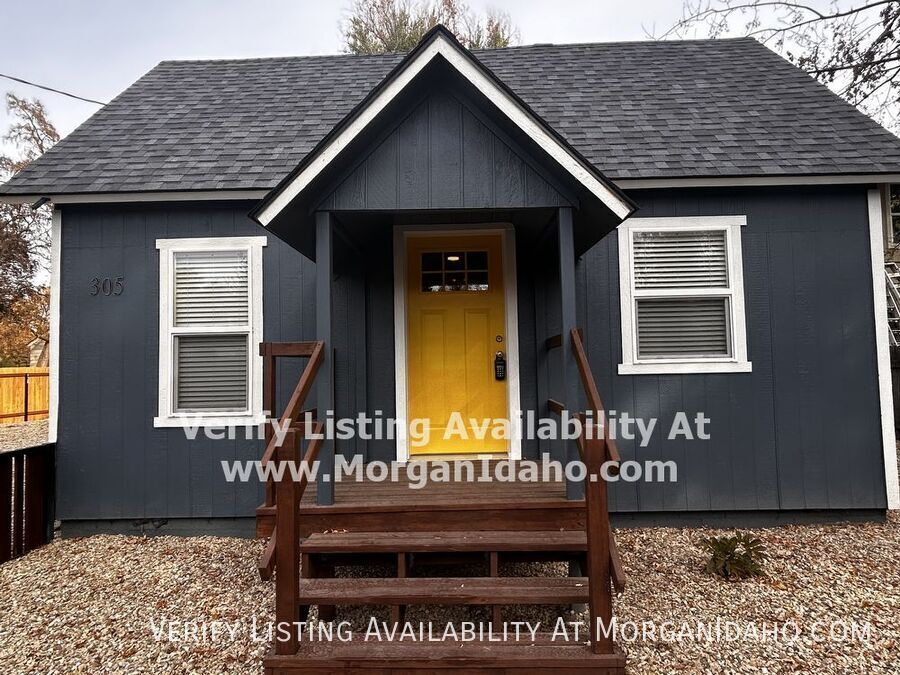 Primary Photo - 305 E Teena St