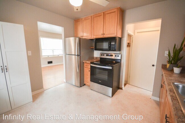 Building Photo - 3 br, 1 bath House - 2541 13th Ave NW