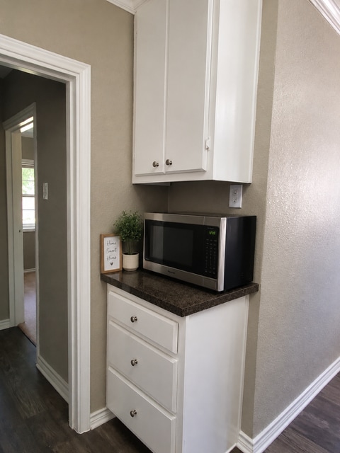 Microwave Shelf - 10107 Kilarney Dr