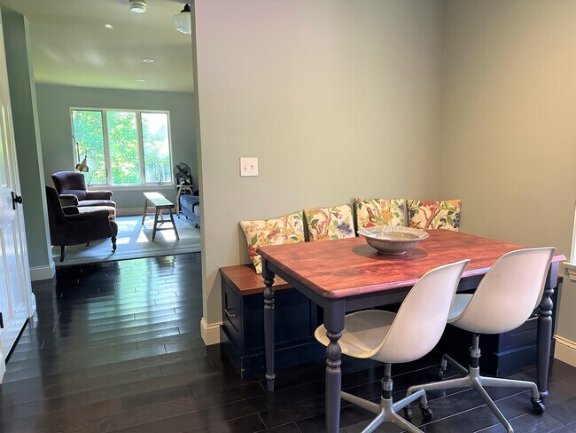 Foto del edificio - 53 Upland Meadow Rd