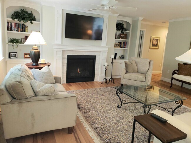 Foto del edificio - 30 Dogwood Dr