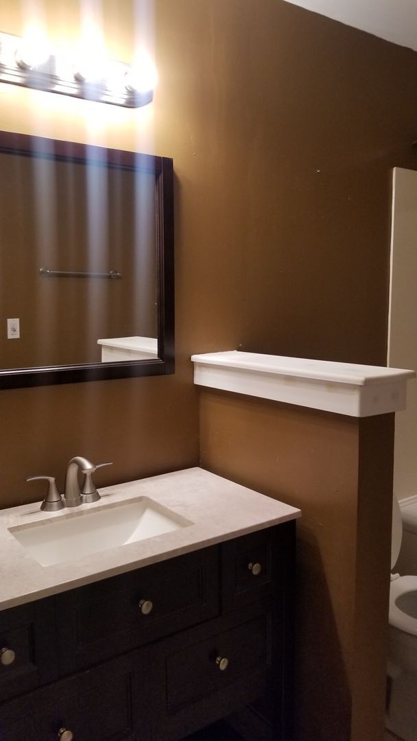 Foto del edificio - AVAILABLE NOW!  Want a GREAT Location?  Want an Average LGE Bill of $30/mo??  This Beautiful 1 Be...