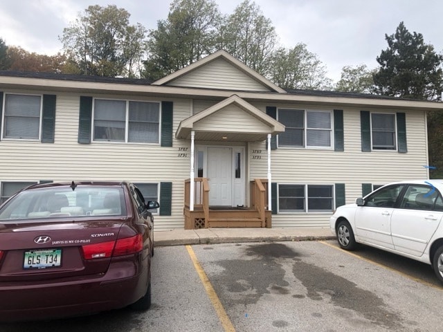 Building Photo - 3793 Vale Dr