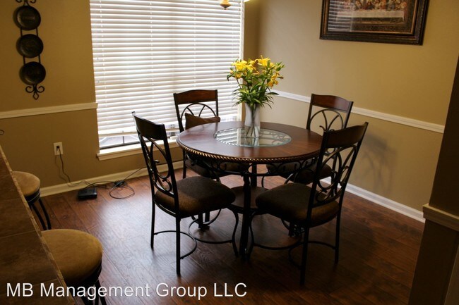 Building Photo - 2 br, 1.5 bath House - 5148 Sleepy Hollow