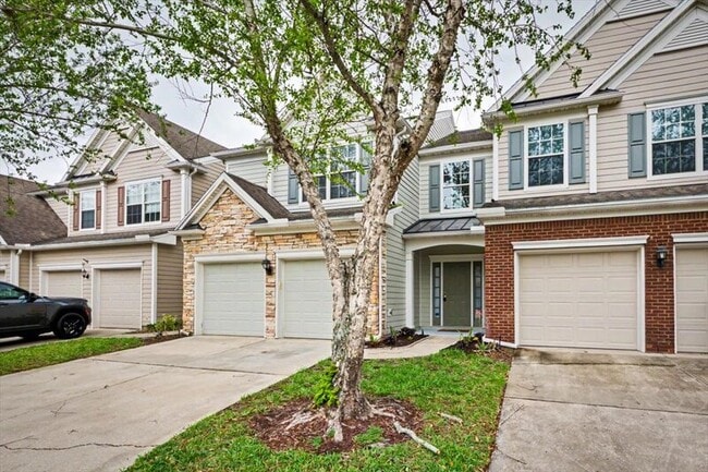 Building Photo - 7493 Devondale Way