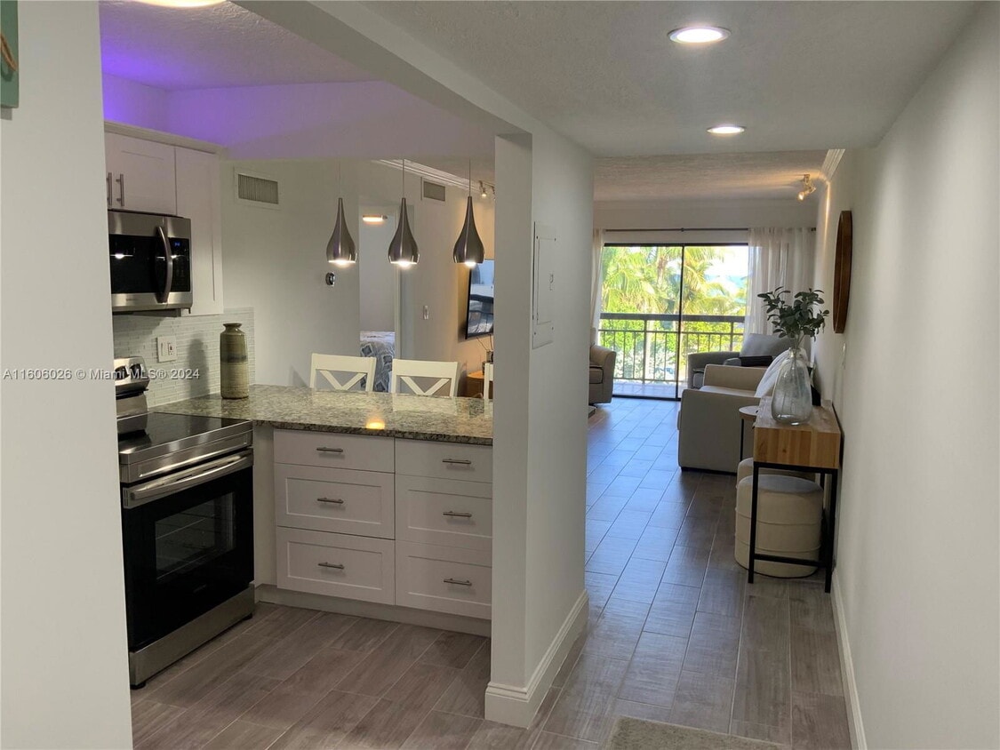 Photo - 6444 Collins Avenue, Miami Beach, FL 33141 - 2 BR 2 BA Condo
