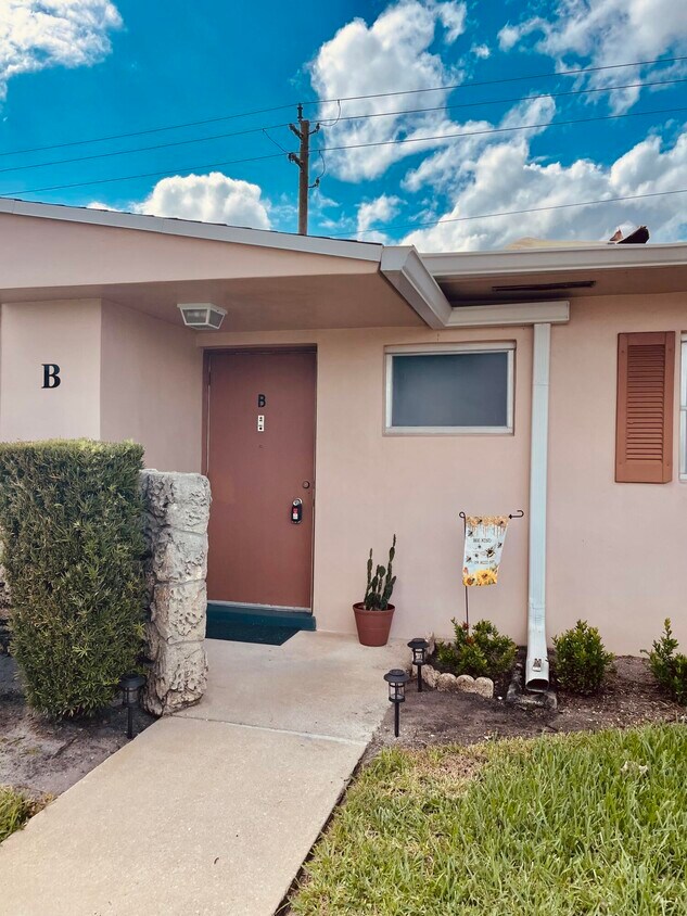 Foto principal - 2715 W Dudley Dr