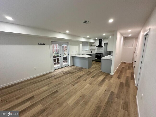 Foto del edificio - 222 Webster St NE