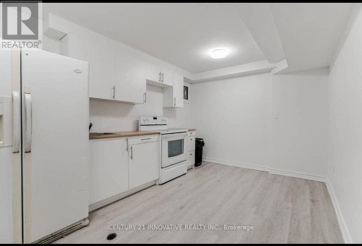 Building Photo - 402 Brimorton Dr