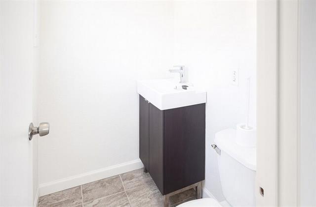 Foto del edificio - 1405 La Fonda Dr