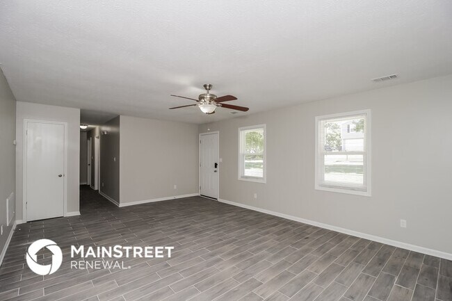 Building Photo - 2704 Aruba Dr