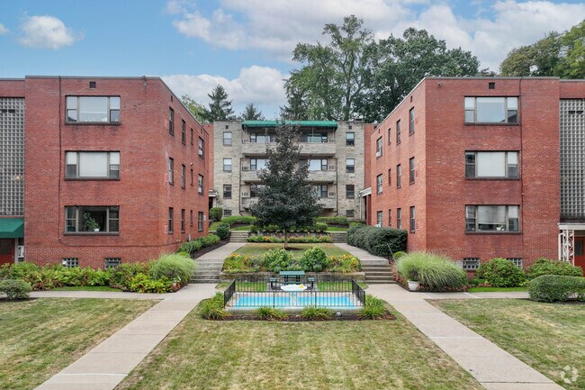 6236 5ta Avenida - Royal Garden Apartments