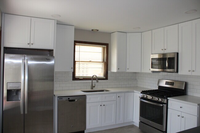 Foto del edificio - 724 Barnsdale Rd