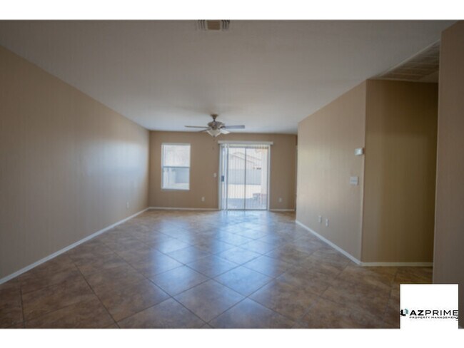Foto del edificio - Exceptional 3/2 Phoenix Home with Oversize...