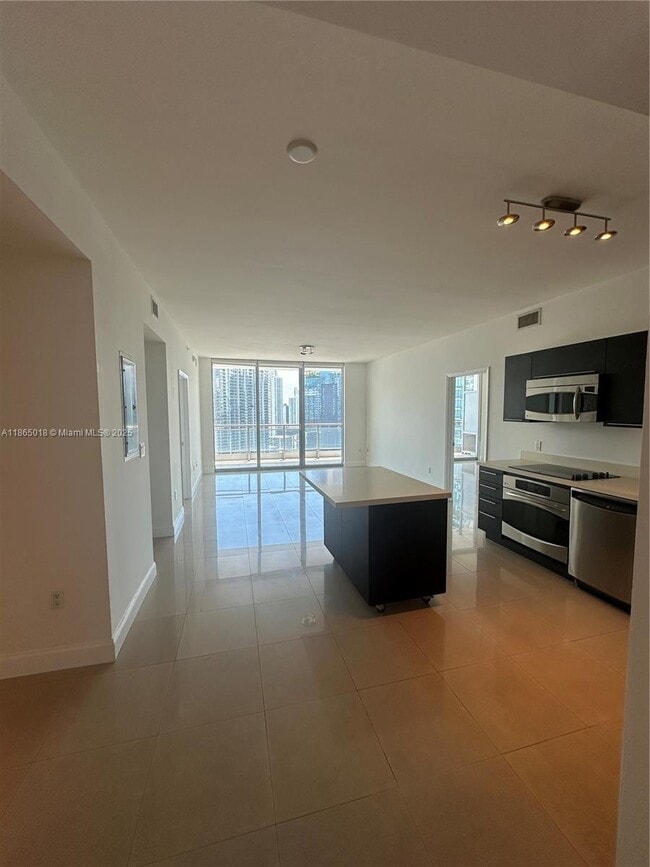 Foto del edificio - 90 SW 3rd St