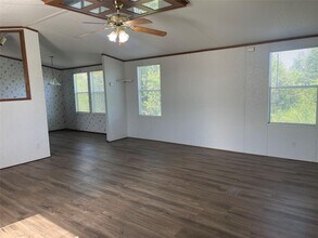 Building Photo - 605 Rd 5816