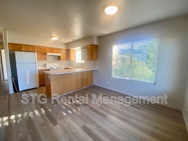 Building Photo - 473 E 1100 S