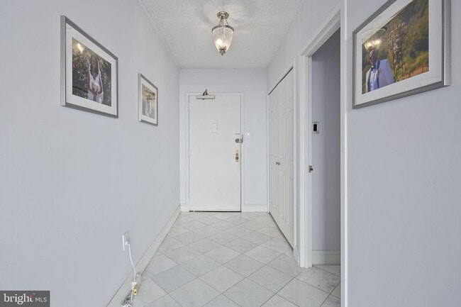 Building Photo - 3705 S George Mason Dr