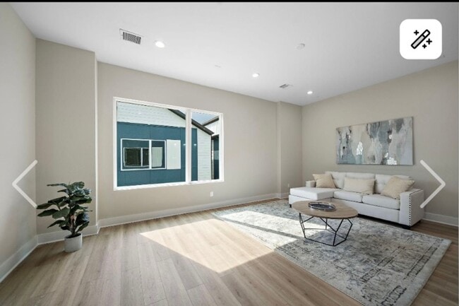 Building Photo - New construction 3 bedroom, 2.5 bathroom home located in the Greater Independence Heights Area