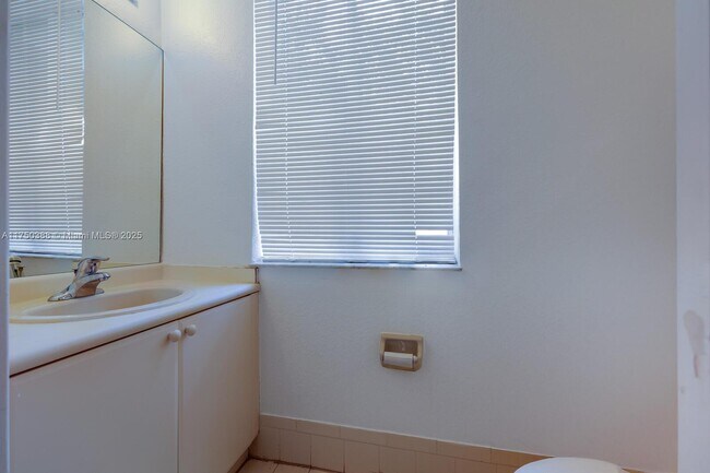 Foto del edificio - 2818 SE 16th Ave