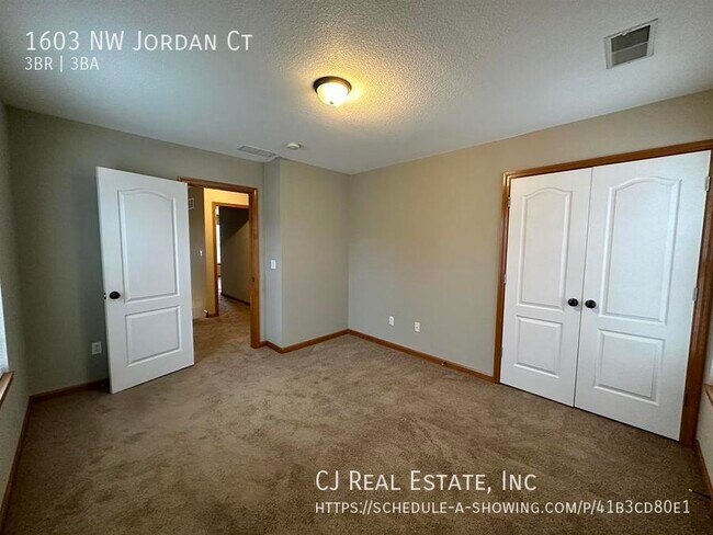 Foto del edificio - 1603 NW Jordan Ct