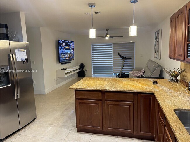 Foto del edificio - 1440 SW 118th Ave