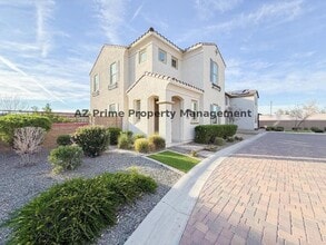 Building Photo - 920 E Anderson Ave