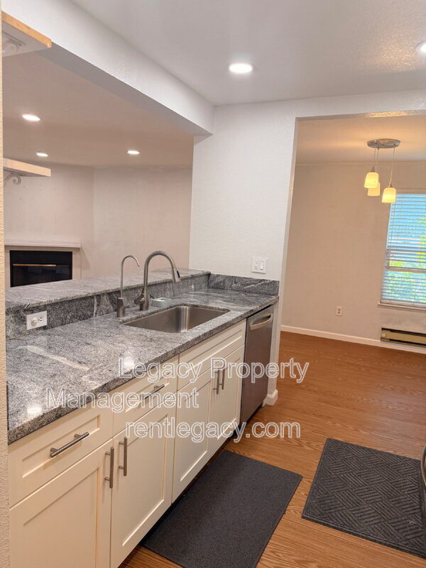 Foto del edificio - 7 Lancaster Cir