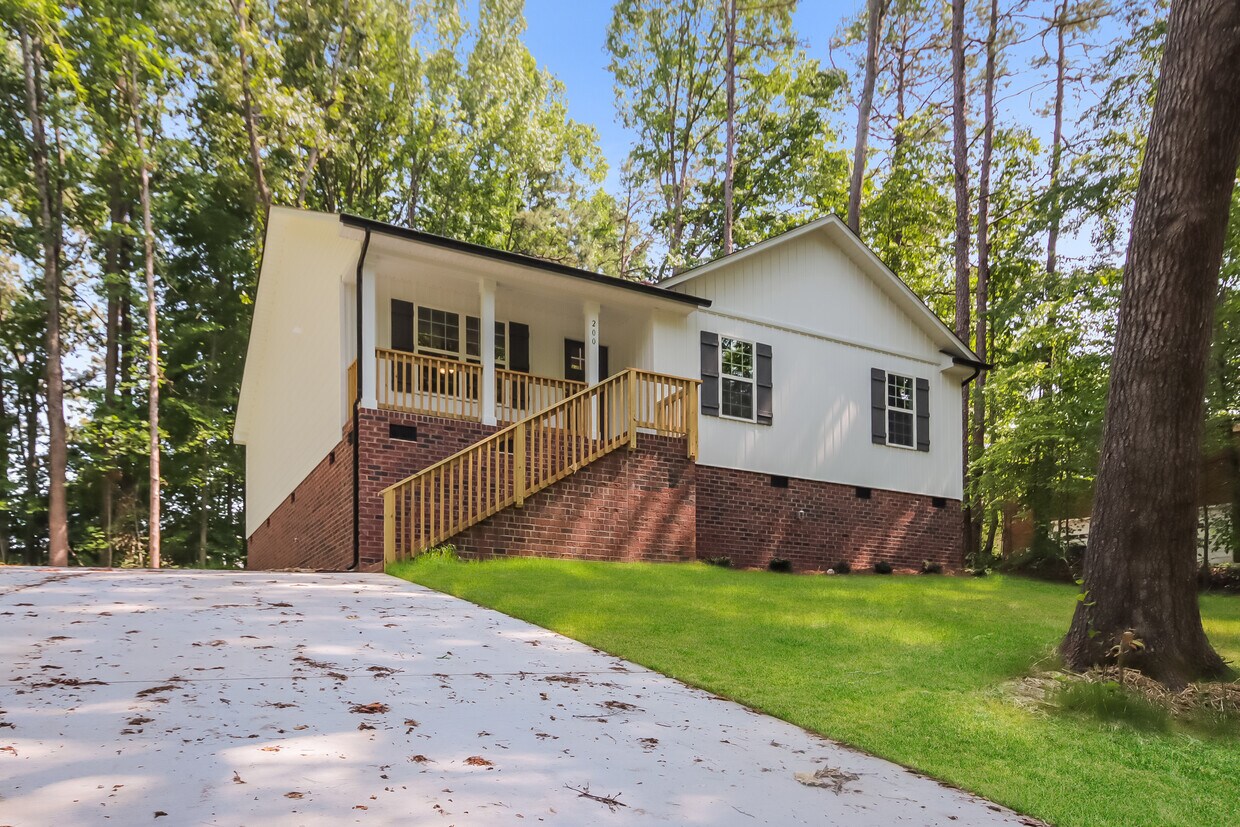 Primary Photo - 200 Ashbrook Rd