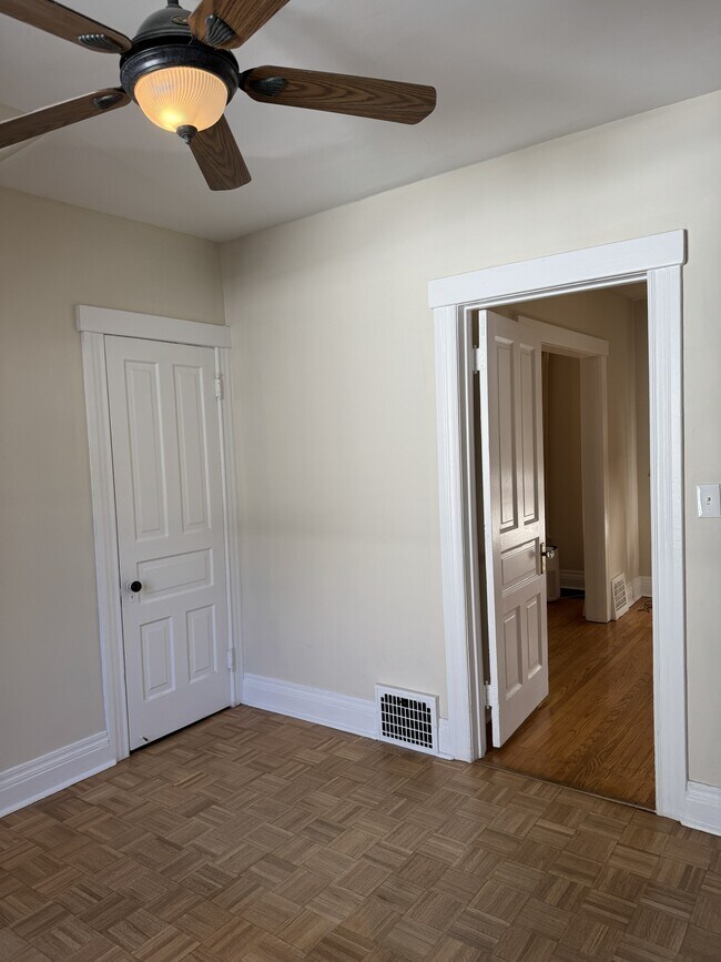 BR 1 - 1428 Washington St