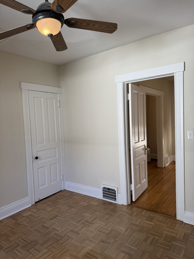 BR 1 - 1428 Washington St