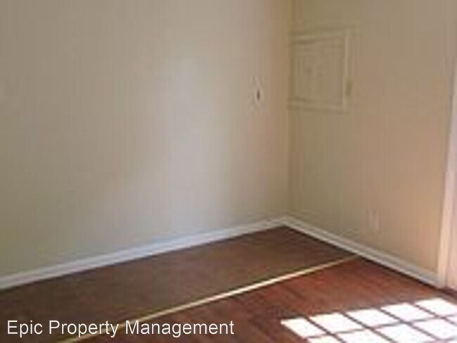 Foto del edificio - 2 br, 1 bath House - 2412 SW MOUNDVIEW DR