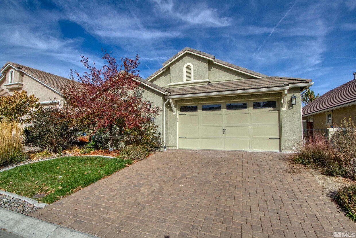 Primary Photo - 1365 Balfour Dr