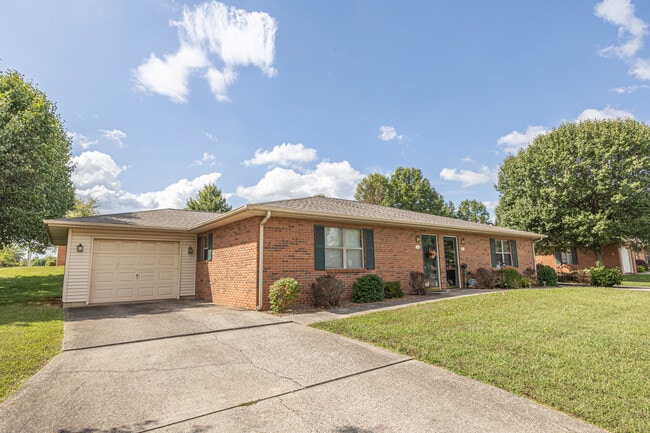 Building Photo - 552 Rumbach Ave