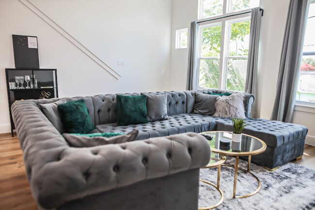 Photo - 1303 Bayou St Townhome