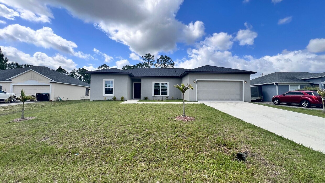 Primary Photo - Beautiful 3BD/2BA Home in Beautiful Palm B...