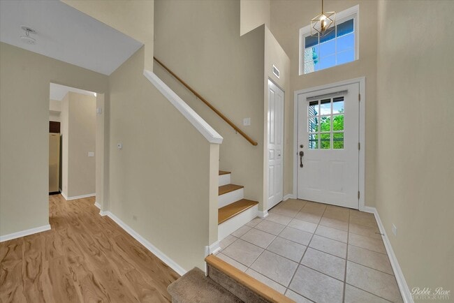 Building Photo - 3145 Bromley Ln