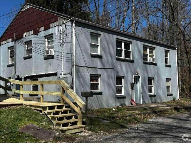 Building Photo - 1042 Lemont Ct