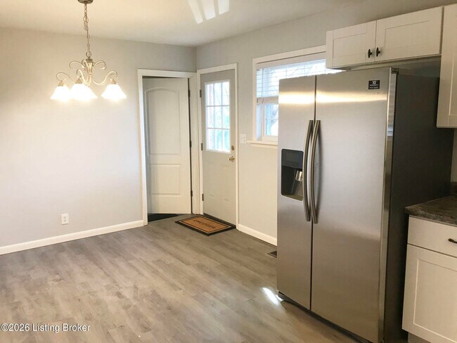 Building Photo - 5208 Regent Way